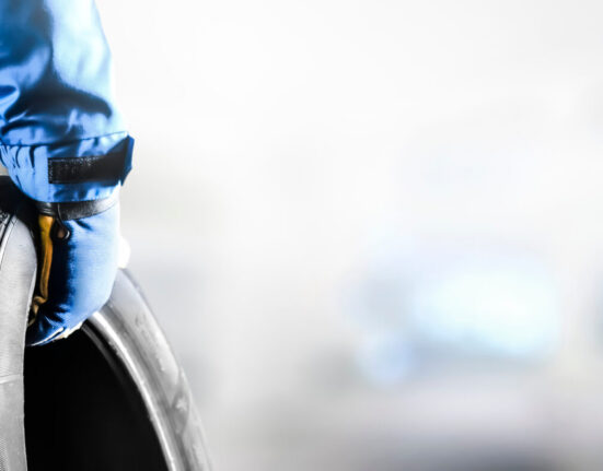 Rehvivahetus teenust osautamas